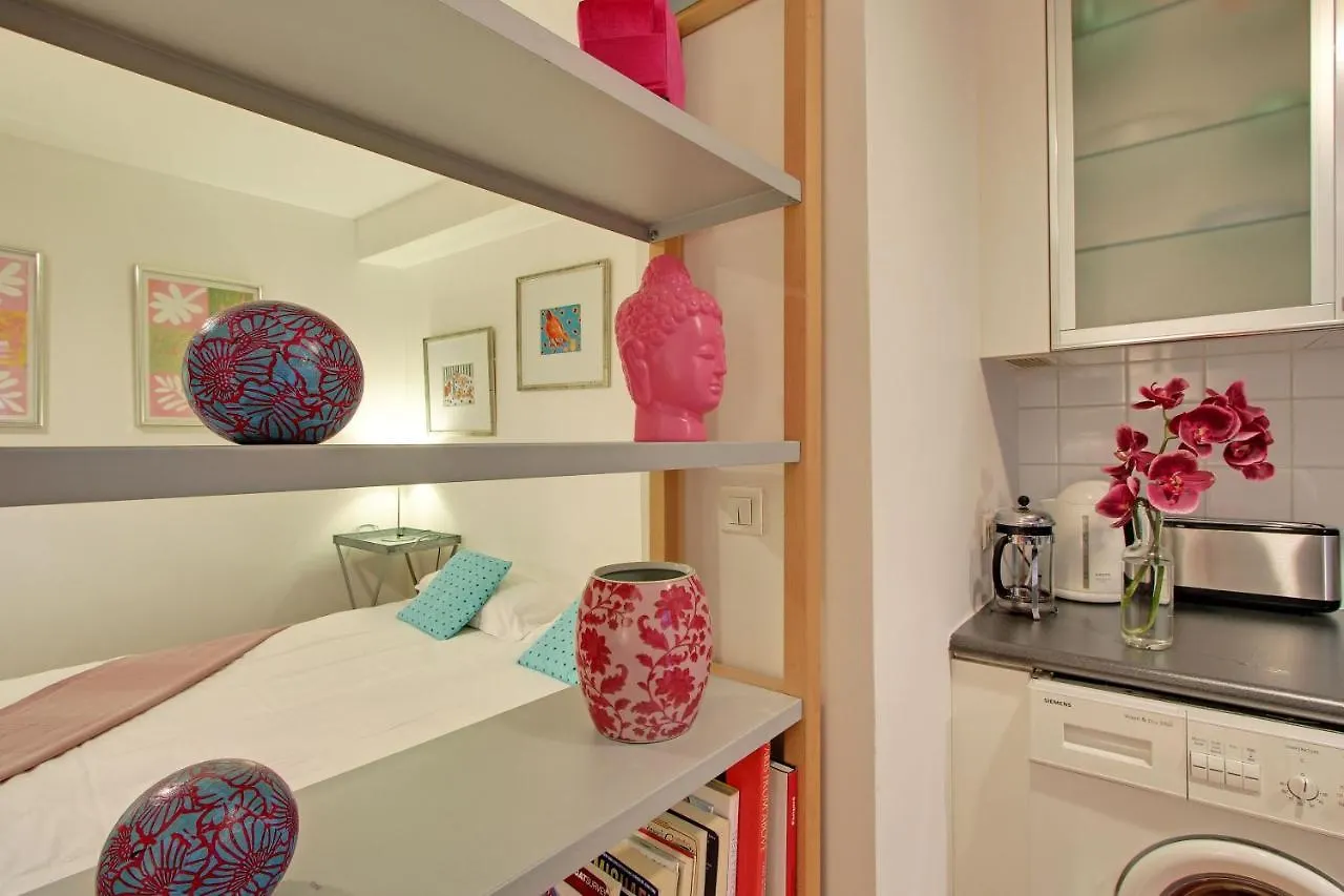 S09278 - With Patio For 3 People, Grand Boulevards דירה